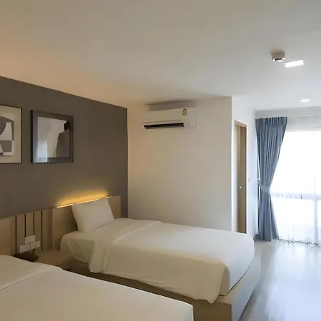Impress Hotel Huai Khwang