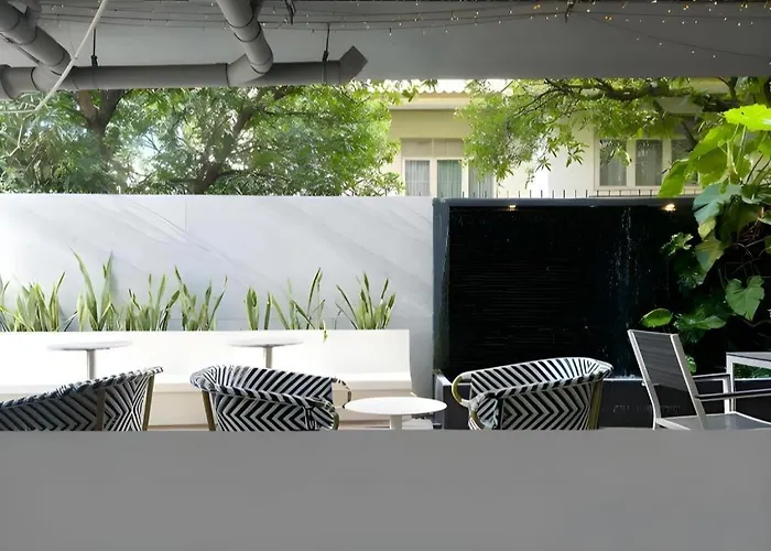 Hotel Impress Huai Khwang