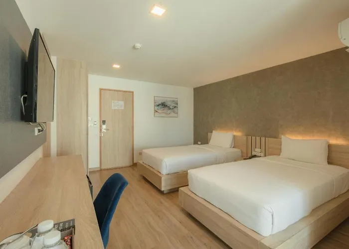 Impress Huai Khwang 3*