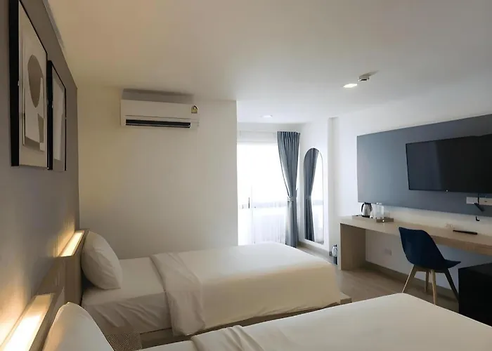 Impress Huai Khwang 酒店 3*